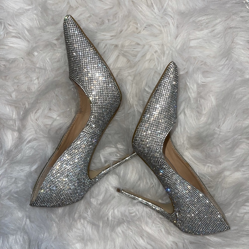 Brand new Steve Madden full crystal embellished heels.